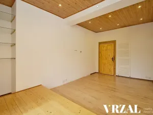 Pronájem bytu 2+kk, Plzeň, Lipová, 44 m2
