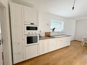 Prodej rodinného domu, Stříbrná Skalice, osada Na Hradcích, 158 m2