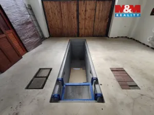 Pronájem garáže, Ostrava - Přívoz, Newtonova, 140 m2