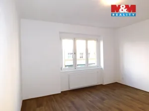 Pronájem bytu 3+1, Cheb, Valdštejnova, 86 m2