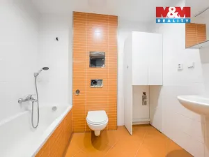 Pronájem bytu 2+kk, Praha - Hloubětín, Nademlejnská, 49 m2