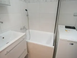 Pronájem bytu 3+1, Praha - Břevnov, Nad alejí, 69 m2