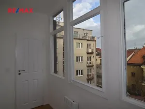 Pronájem bytu 1+1, Praha - Podolí, U Kublova, 43 m2