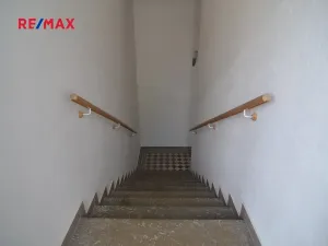 Pronájem bytu 1+1, Praha - Podolí, U Kublova, 43 m2