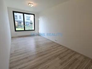 Pronájem bytu 2+kk, Praha - Vysočany, Sousedíkova, 60 m2