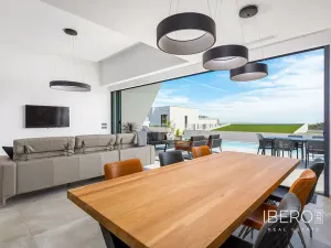 Prodej rodinného domu, Quesada, Španělsko, 333 m2