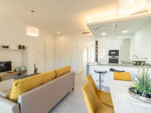 Prodej bytu 4+kk, Salorino, Španělsko, Calle los Balcones, 82 m2