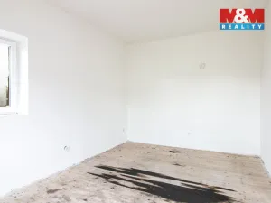 Prodej bytu 2+1, Újezd pod Troskami, 65 m2