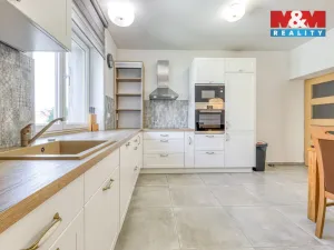 Pronájem bytu 3+1, Plzeň - Jižní Předměstí, Erbenova, 140 m2