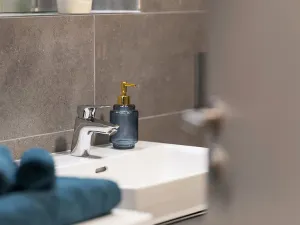 Pronájem bytu 1+kk, Praha - Hloubětín, Poděbradská, 34 m2