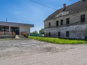 Prodej komerční nemovitosti, Přítluky, 2507 m2