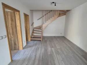 Pronájem rodinného domu, Tuchlovice, Karlovarská, 79 m2