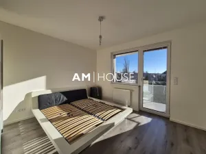 Pronájem bytu 3+kk, Praha - Strašnice, Zvěřinova, 95 m2