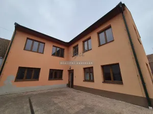 Pronájem kanceláře, Šlapanice, 293 m2