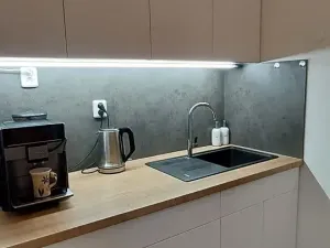 Pronájem kanceláře, Kroměříž, Švabinského nábřeží, 17 m2