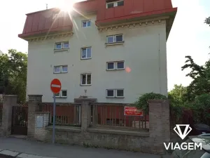 Prodej podílu pole, Praha - Dejvice, 18 m2