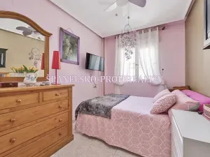 Prodej rodinného domu, Torrevieja, Španělsko, Ronda César Cánovas Girada, 50 m2