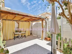 Prodej rodinného domu, Torrevieja, Španělsko, Ronda César Cánovas Girada, 50 m2