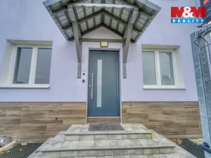 Prodej obchodního prostoru, Stružná, 216 m2