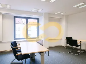 Pronájem kanceláře, Písek, Alšovo nám., 200 m2