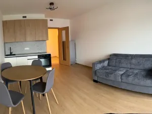 Pronájem bytu 1+kk, Praha - Hloubětín, Poděbradská, 32 m2