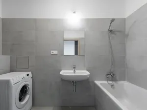 Pronájem bytu 1+kk, Praha - Vysočany, Svatošových, 32 m2