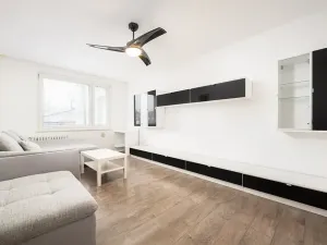 Pronájem bytu 3+1, Praha - Modřany, K Vystrkovu, 80 m2