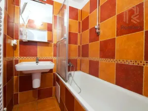 Prodej bytu 2+1, Hradec Králové, Bidlova, 65 m2