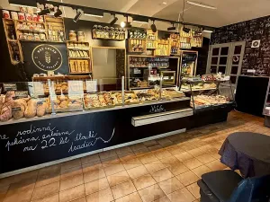 Prodej činžovního domu, Praha - Vinoř, 657 m2