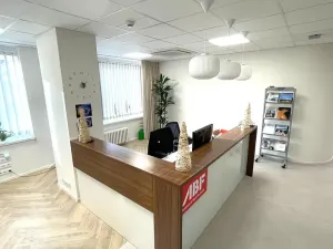 Pronájem kanceláře, Praha - Holešovice, Dělnická, 1252 m2