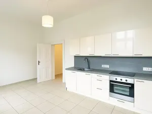 Pronájem bytu 3+1, Praha - Smíchov, Ostrovského, 145 m2