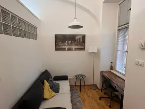 Pronájem bytu 1+1, Praha - Smíchov, Na Valentince, 44 m2