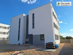 Prodej bytu 3+kk, Novalja, Chorvatsko, 84 m2