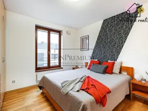 Prodej bytu 3+kk, Praha - Hloubětín, K náhonu, 80 m2