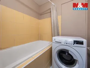 Prodej bytu 2+1, Kadaň, Na Podlesí, 68 m2