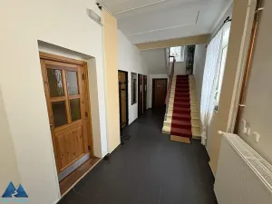 Pronájem restaurace, Horní Maršov, Třída Josefa II., 320 m2