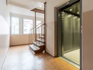 Prodej bytu 3+1, Praha, Na vrších, 76 m2