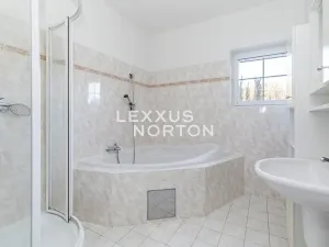 Pronájem rodinného domu, Praha - Nebušice, K vinicím, 251 m2