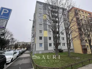 Prodej bytu 2+kk, Praha - Hlubočepy, Pražského, 45 m2