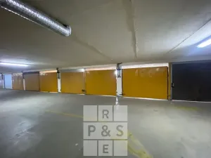 Prodej garáže, Praha - Chodov, Holušická, 19 m2