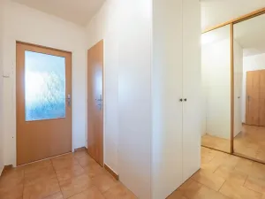 Prodej bytu 3+1, Praha - Chodov, V jezírkách, 70 m2