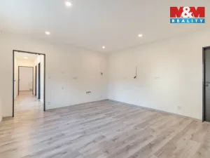 Prodej bytu 4+kk, Klobuky, Náměstí 9. května, 96 m2