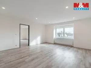 Prodej bytu 4+kk, Klobuky, Náměstí 9. května, 96 m2