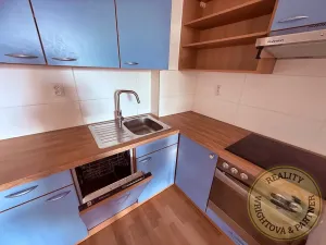 Prodej bytu 1+kk, Praha - Řeporyje, Wiesenthalova, 38 m2