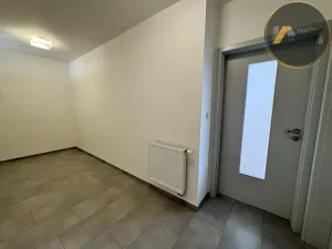 Prodej bytu 2+kk, Praha - Libeň, Zenklova, 81 m2