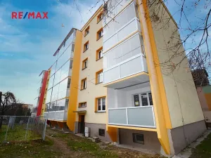 Prodej bytu 3+1, Karviná, tř. Těreškovové, 75 m2