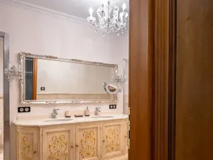 Prodej bytu 6+kk a větší, Karlovy Vary, U Imperiálu, 252 m2