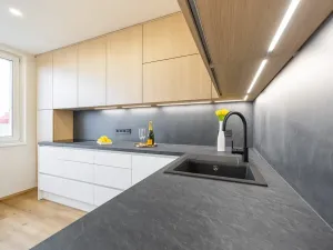 Prodej bytu 3+1, Praha - Černý Most, Vybíralova, 79 m2