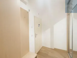 Pronájem bytu 2+1, Praha - Krč, Kremličkova, 55 m2