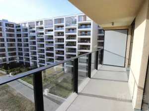 Pronájem bytu 2+kk, Praha - Karlín, U Mlýnského kanálu, 55 m2